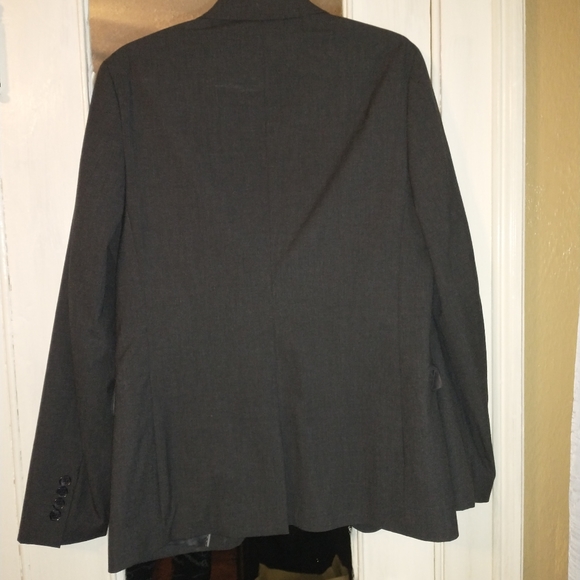 Blazer - Picture 2 of 9